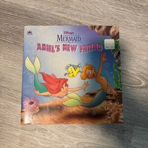 Vintage Disney The Little Mermaid “Ariel’s New Friend”  Book